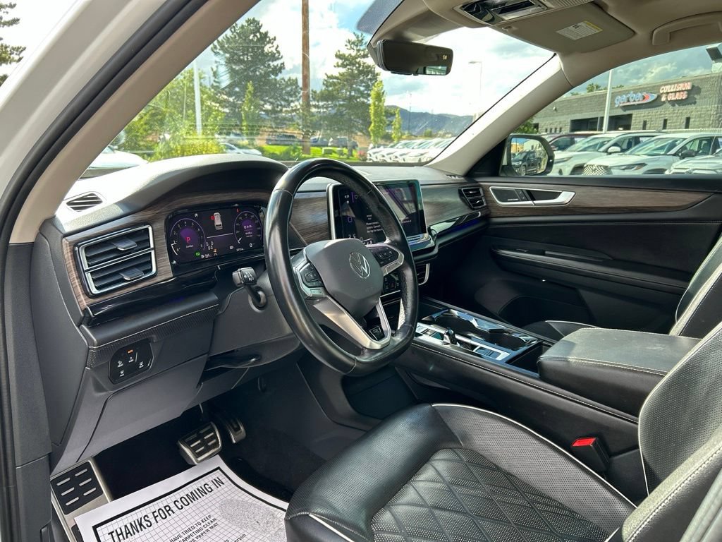 Used 2024 Volkswagen Atlas SEL Premium R-Line AWD/4WD image 25