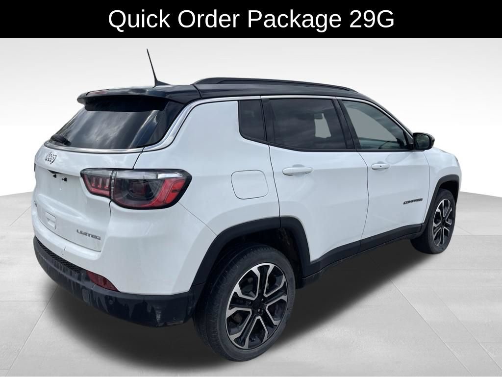 Used 2023 Jeep Compass Limited w/ Sun and Sound Group AWD/4WD image 8