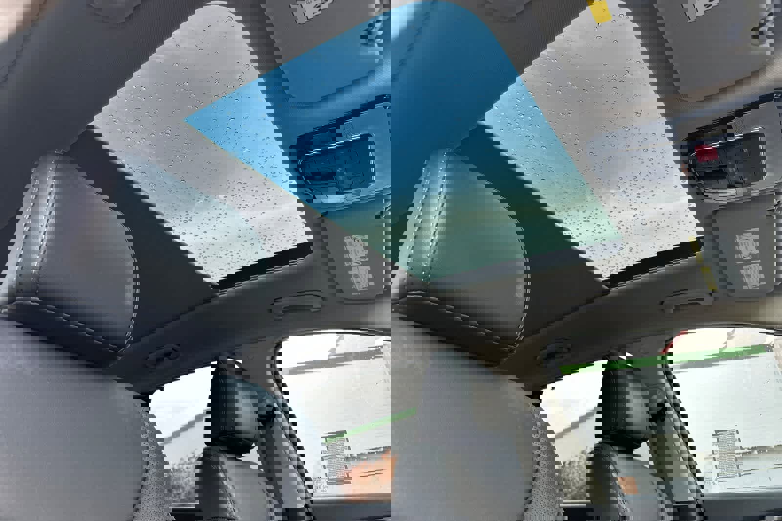 Used 2023 Hyundai Santa Fe SEL w/ Premium Package image 18