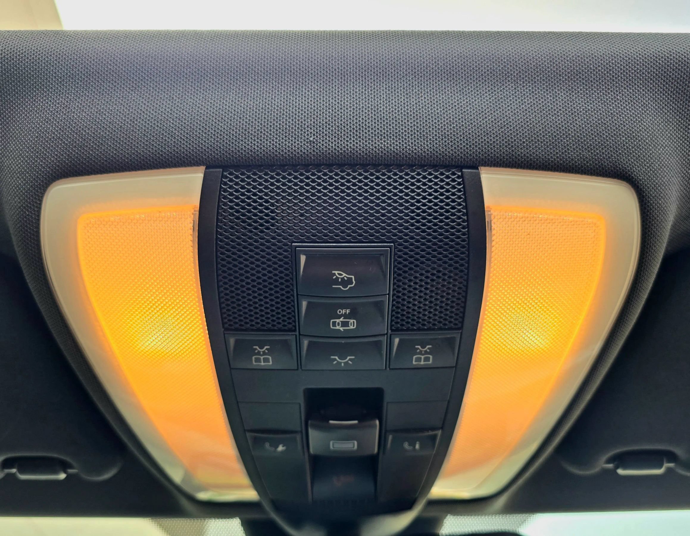 Used 2013 Mercedes-Benz C 250 Sedan image 40