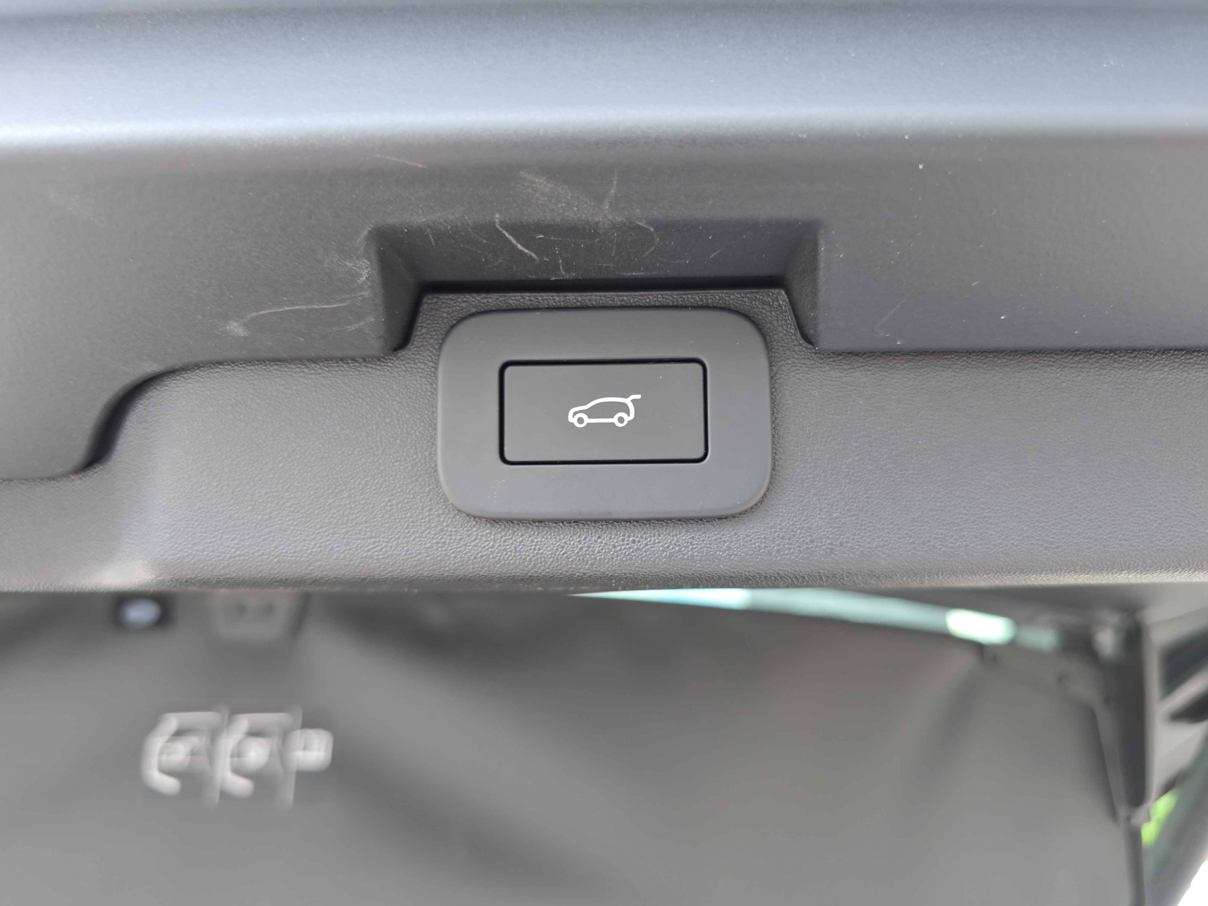 Certified 2025 Land Rover Discovery S AWD/4WD image 8