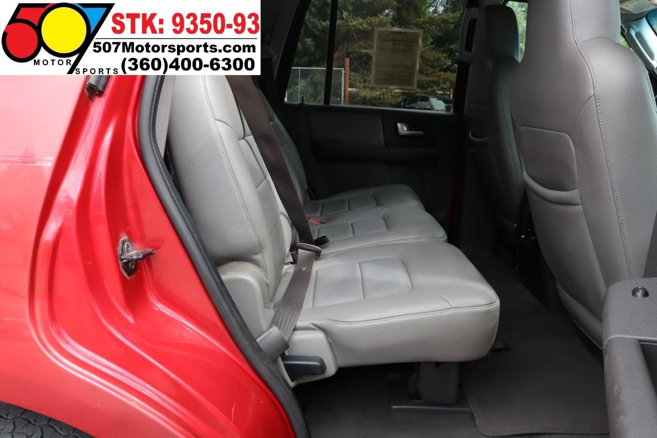 Used 2003 Ford Expedition XLT AWD/4WD image 18