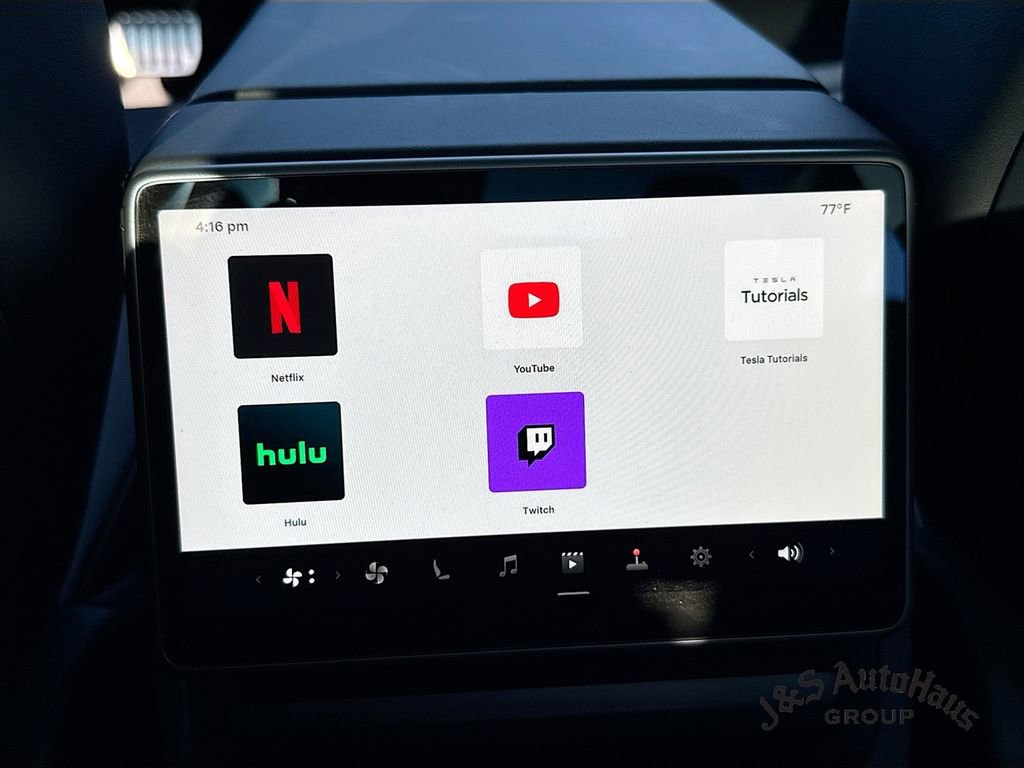 Used 2025 Tesla Model 3 Performance image 32