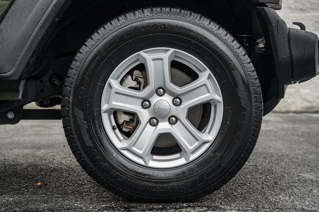 Used 2022 Jeep Wrangler Unlimited Sport image 27