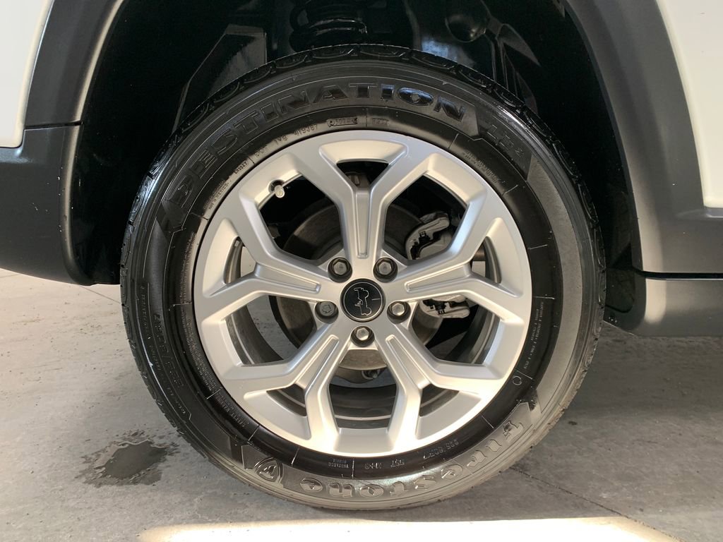 Used 2025 Jeep Compass Latitude w/ Sun & Sound Group image 9