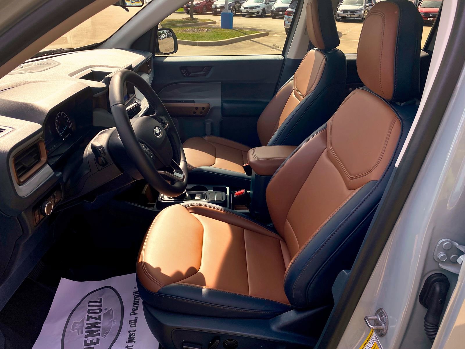Used 2024 Ford Maverick Lariat image 13