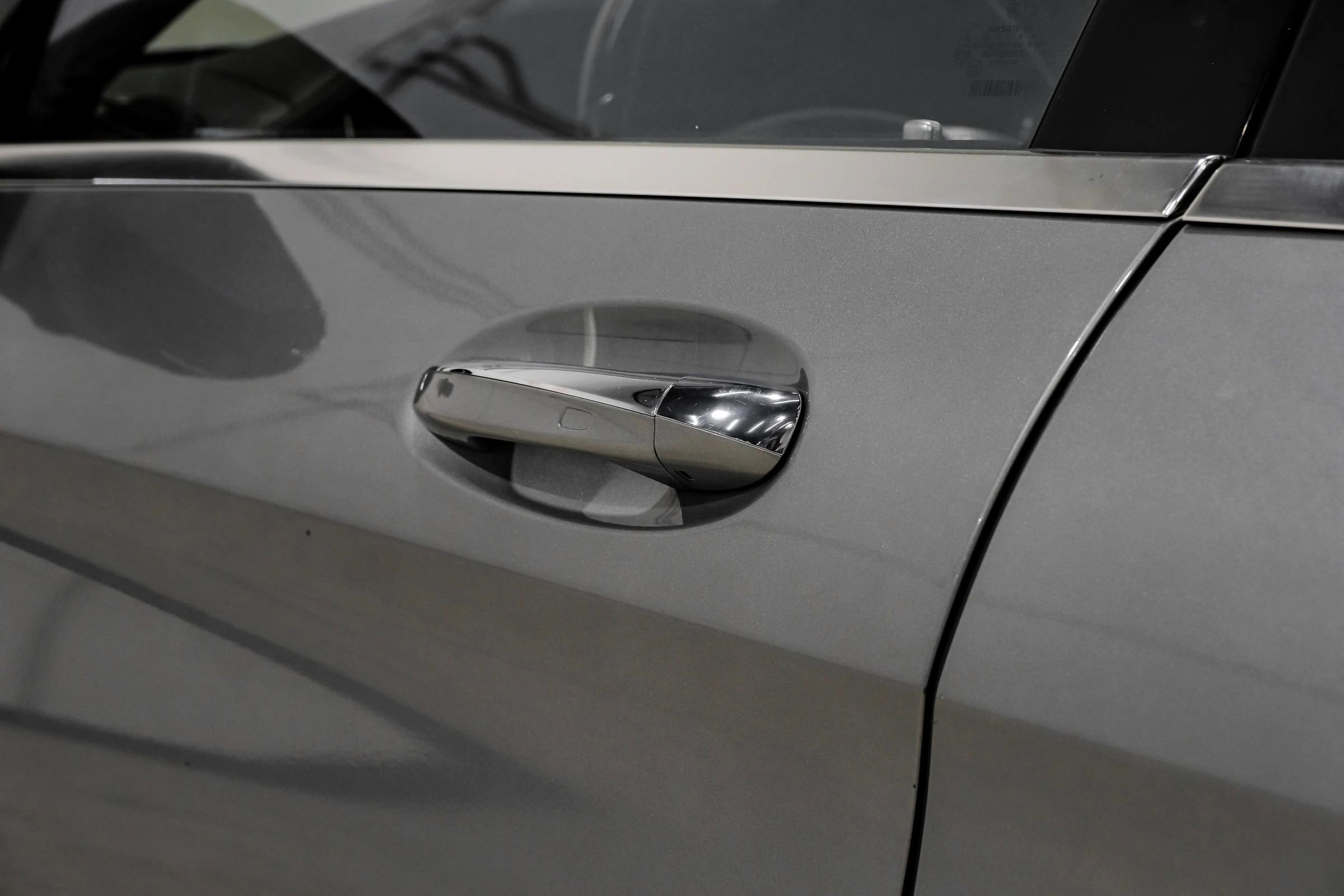 Used 2015 Mercedes-Benz S 550 Sedan w/ Sport Package w/ Sport Package image 47