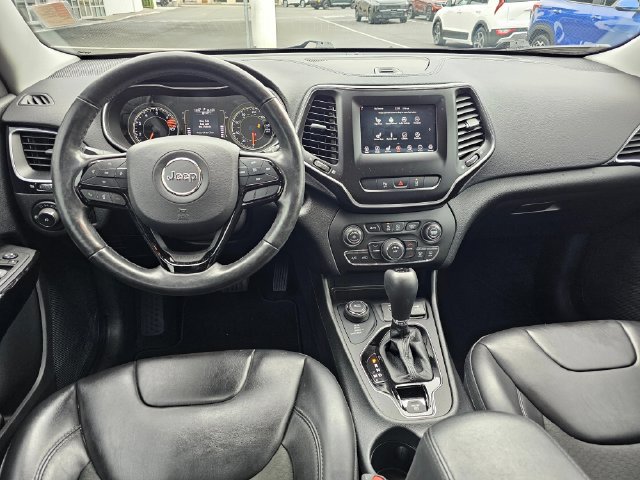 Used 2021 Jeep Cherokee Latitude Plus AWD/4WD image 21