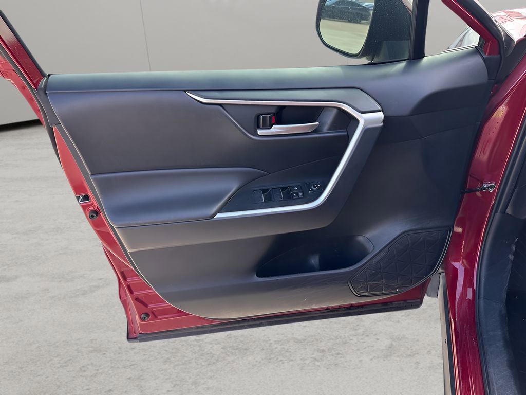 Used 2023 Toyota RAV4 XLE w/ XLE Grade Weather Package image 9