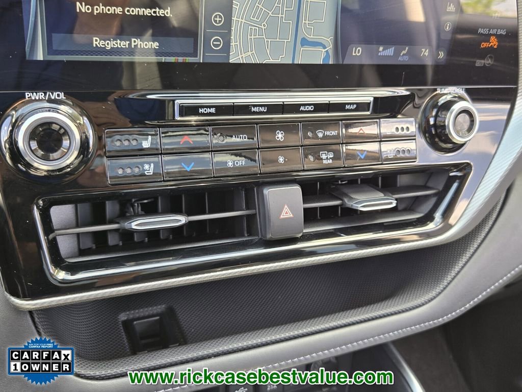 Used 2021 Toyota Highlander Platinum FWD image 28