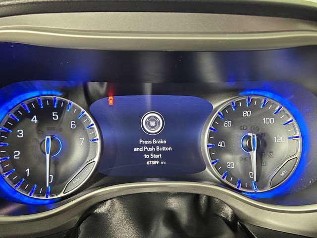 Used 2023 Chrysler Pacifica Touring-L image 18