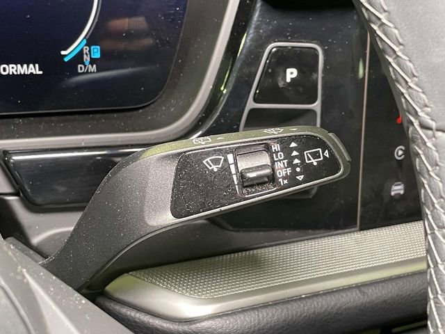 Certified 2025 Porsche Cayenne w/ Premium Package Plus image 43