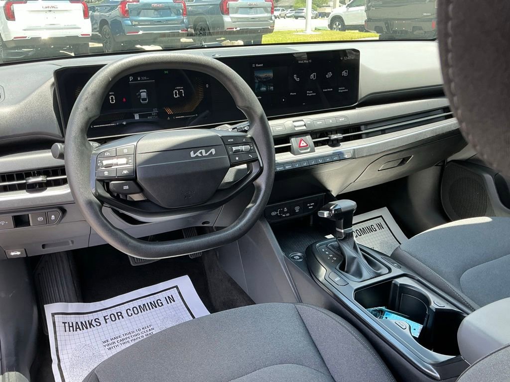 Used 2025 Kia K4 FWD image 22