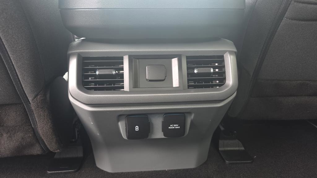 Certified 2022 Ford F150 XLT w/ Equipment Group 302A High image 29