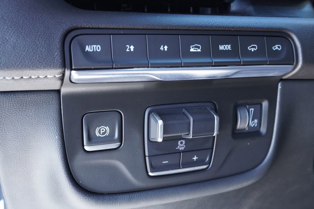 Used 2022 Cadillac Escalade Premium Luxury w/ Performance Package AWD/4WD image 19