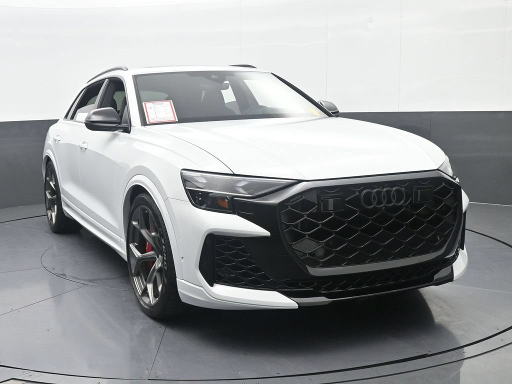 Used 2026 Audi RS Q8 performance AWD/4WD image 9