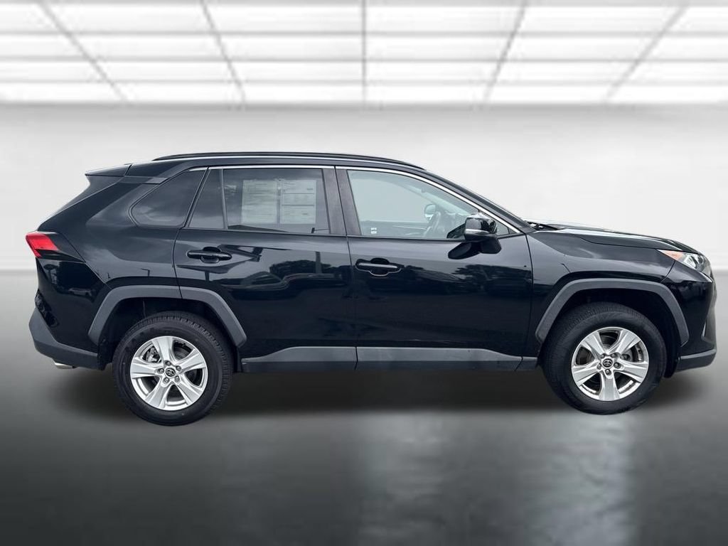 Used 2021 Toyota RAV4 XLE AWD/4WD image 23