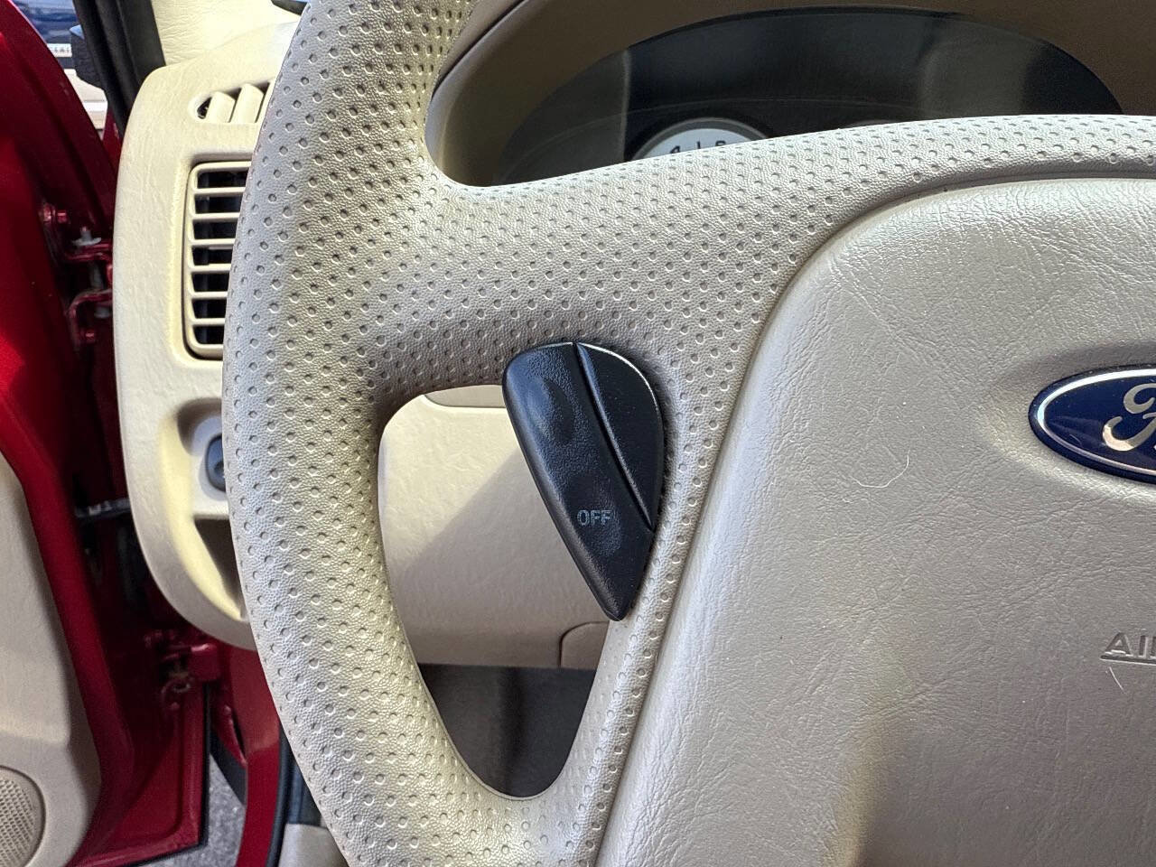 Used 2006 Ford Escape XLT image 24