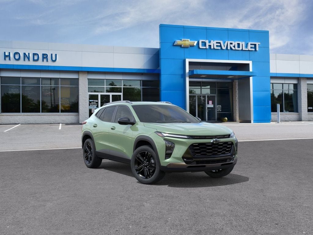 New 2026 Chevrolet Trax ACTIV w/ Sunroof Package