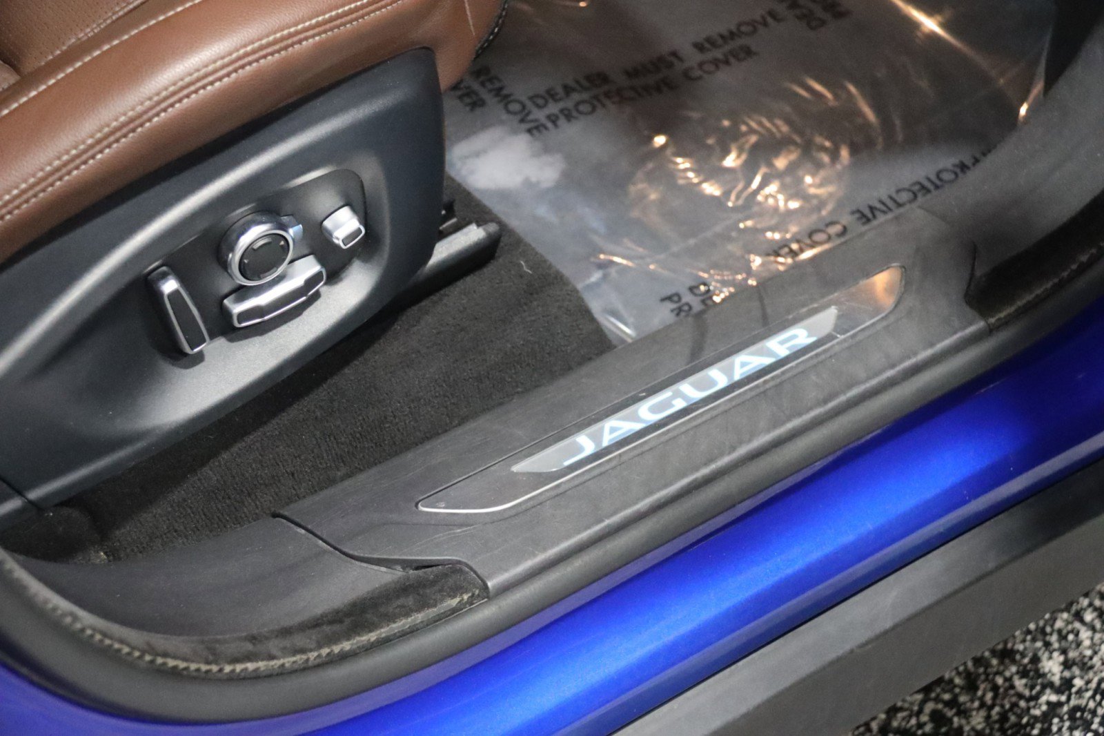 Used 2019 Jaguar F-PACE S image 46