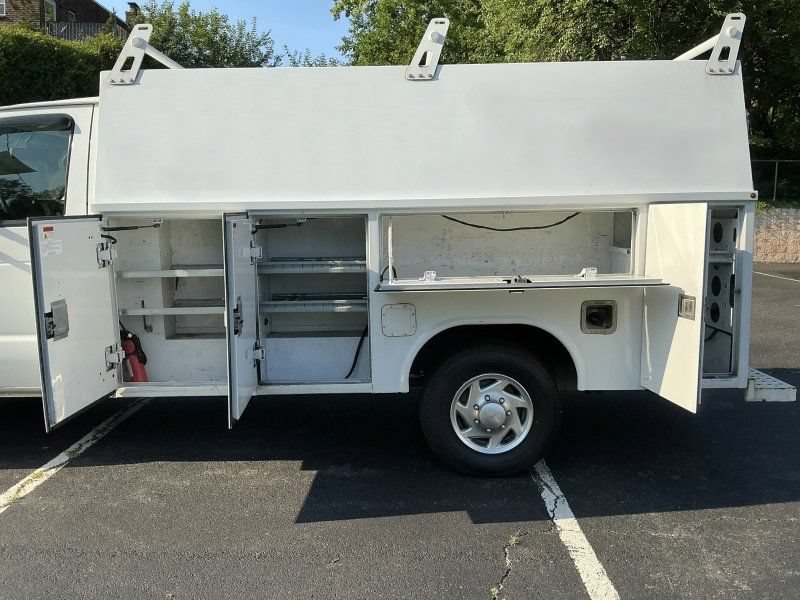 Used 2016 Ford E-350 and Econoline 350 Super Duty w/ Power Windows & Locks Group RWD image 9