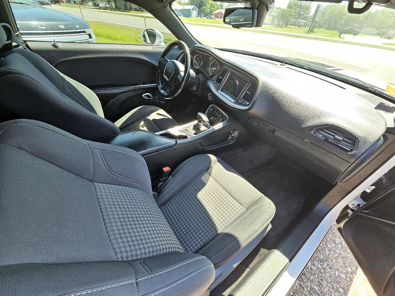 Used 2018 Dodge Challenger SXT RWD image 34