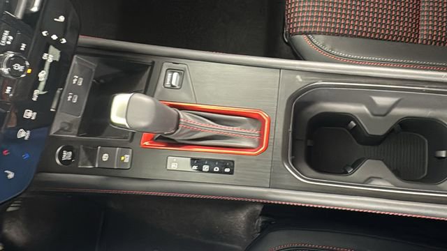 New 2026 Nissan Kicks SR w/ Cold Weather Package image 28