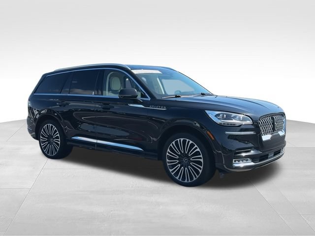 Used 2024 Lincoln Aviator Black Label AWD/4WD image 2
