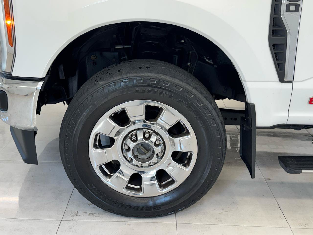 Used 2023 Ford F350 Lariat w/ Lariat Ultimate Package AWD/4WD image 39