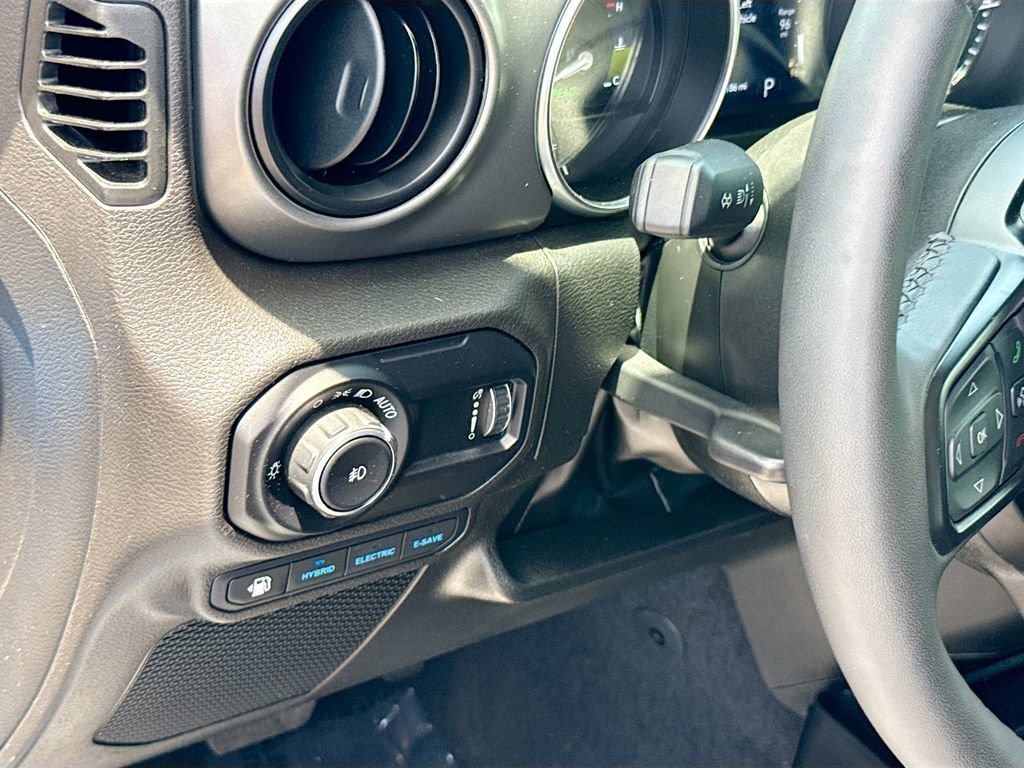 Used 2023 Jeep Wrangler Unlimited w/ Cold Weather Group AWD/4WD image 11