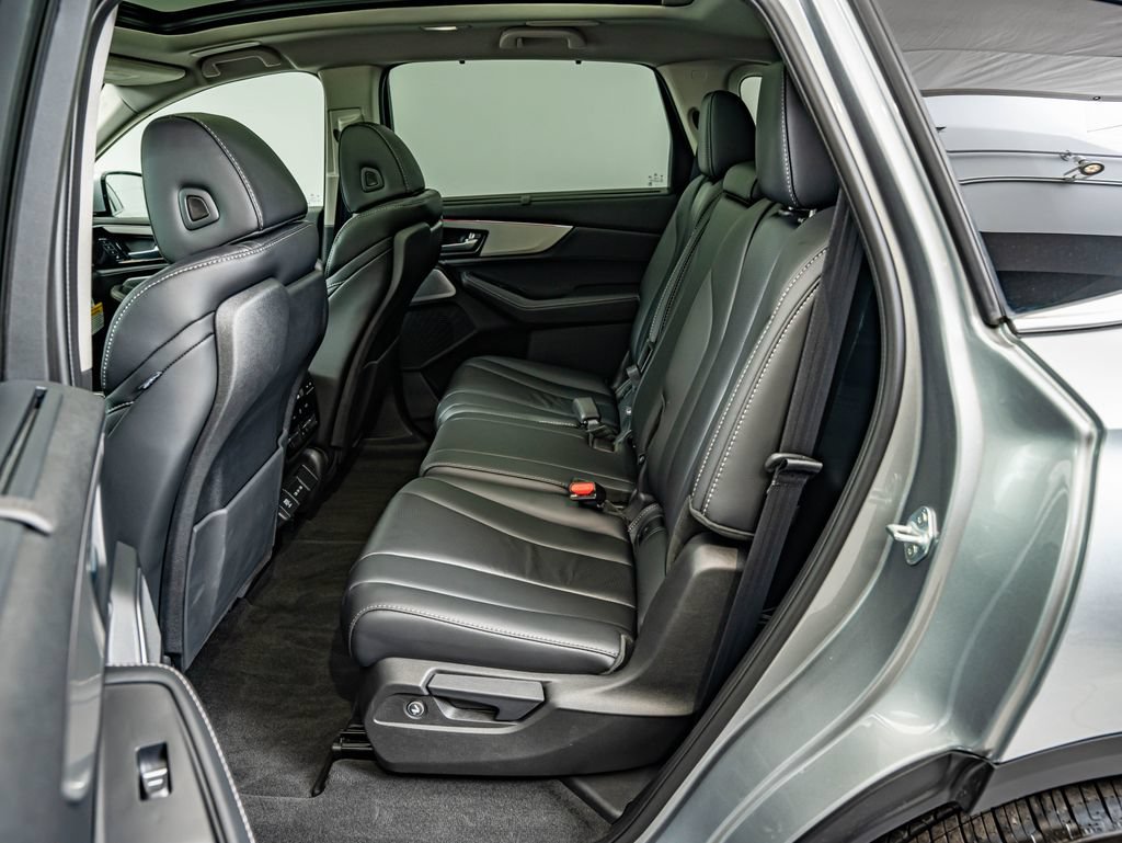 Certified 2026 Acura MDX SH-AWD w/ Technology Package image 34