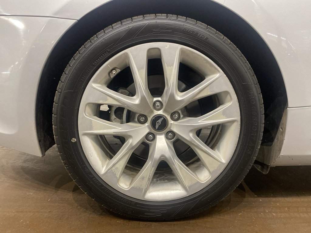 Used 2015 Hyundai Genesis 3.8 image 15