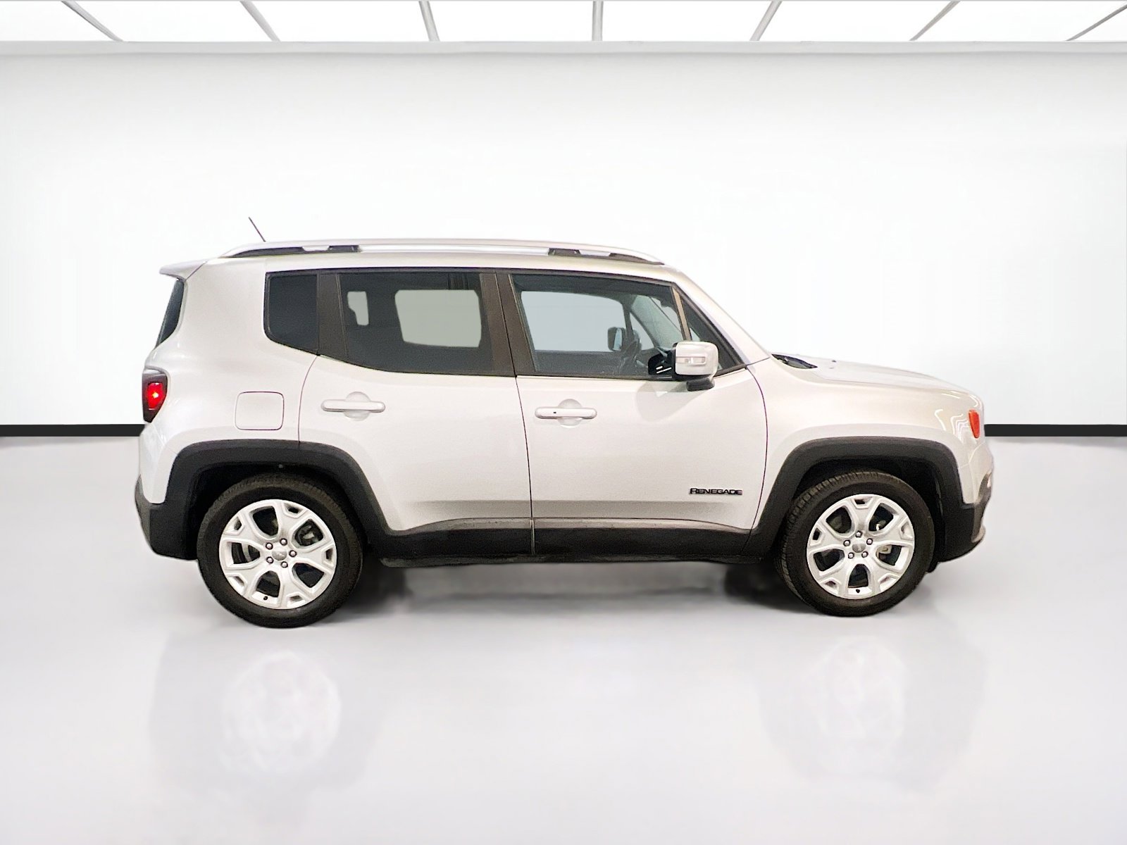 Used 2017 Jeep Renegade Limited w/ Advanced Technology Group image 23