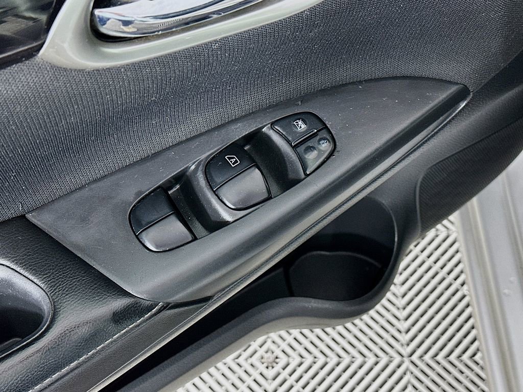 Used 2019 Nissan Sentra SV FWD image 23