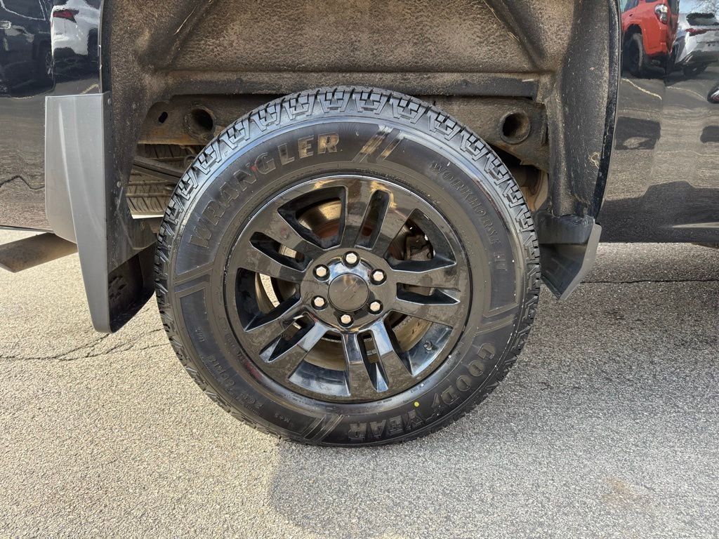 Used 2019 Chevrolet Silverado 1500 LT w/ All Star Edition image 24