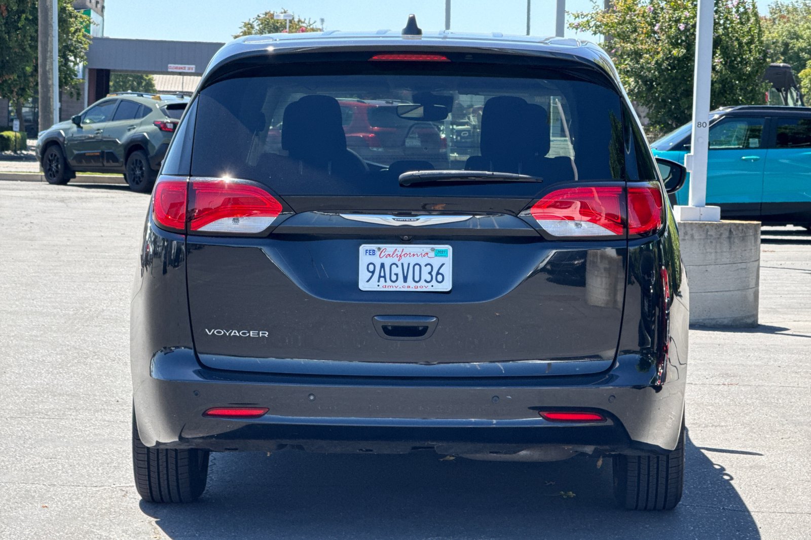Certified 2022 Chrysler Voyager LX FWD image 5