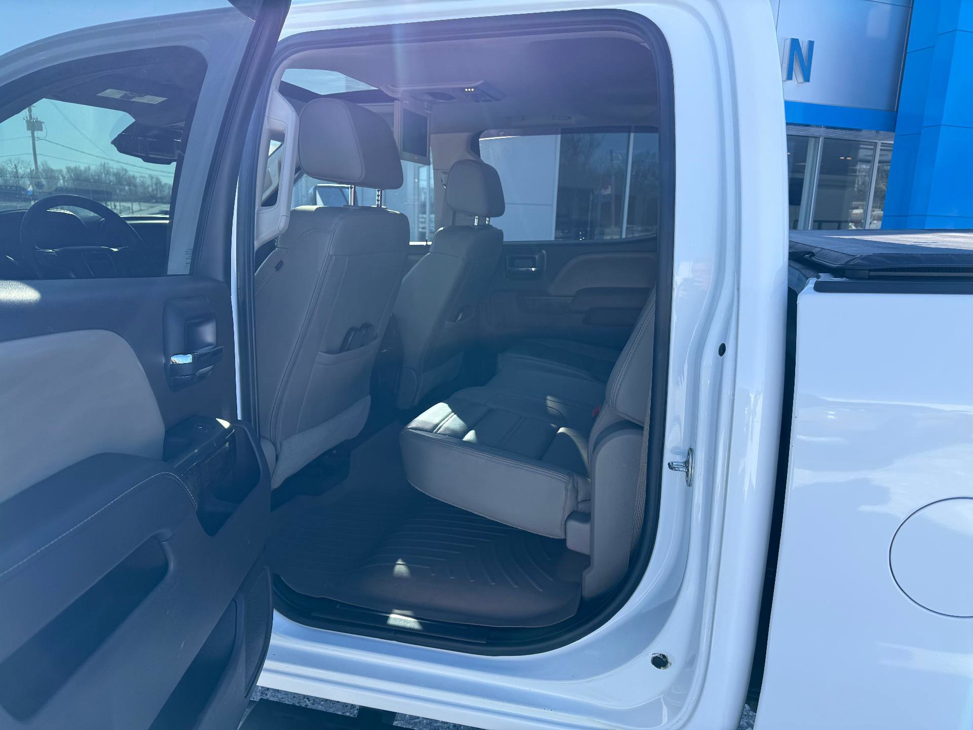 Used 2016 GMC Sierra 2500 Denali w/ Duramax Plus Package image 14