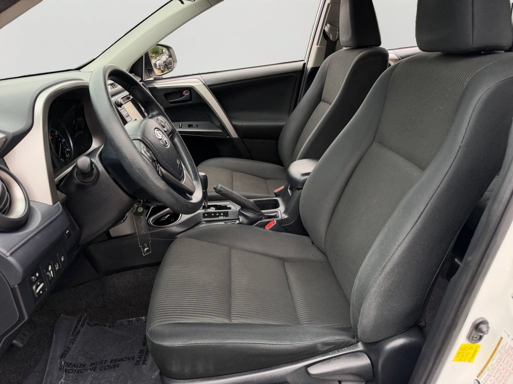 Used 2018 Toyota RAV4 LE w/ All Weather Liner Package AWD/4WD image 15