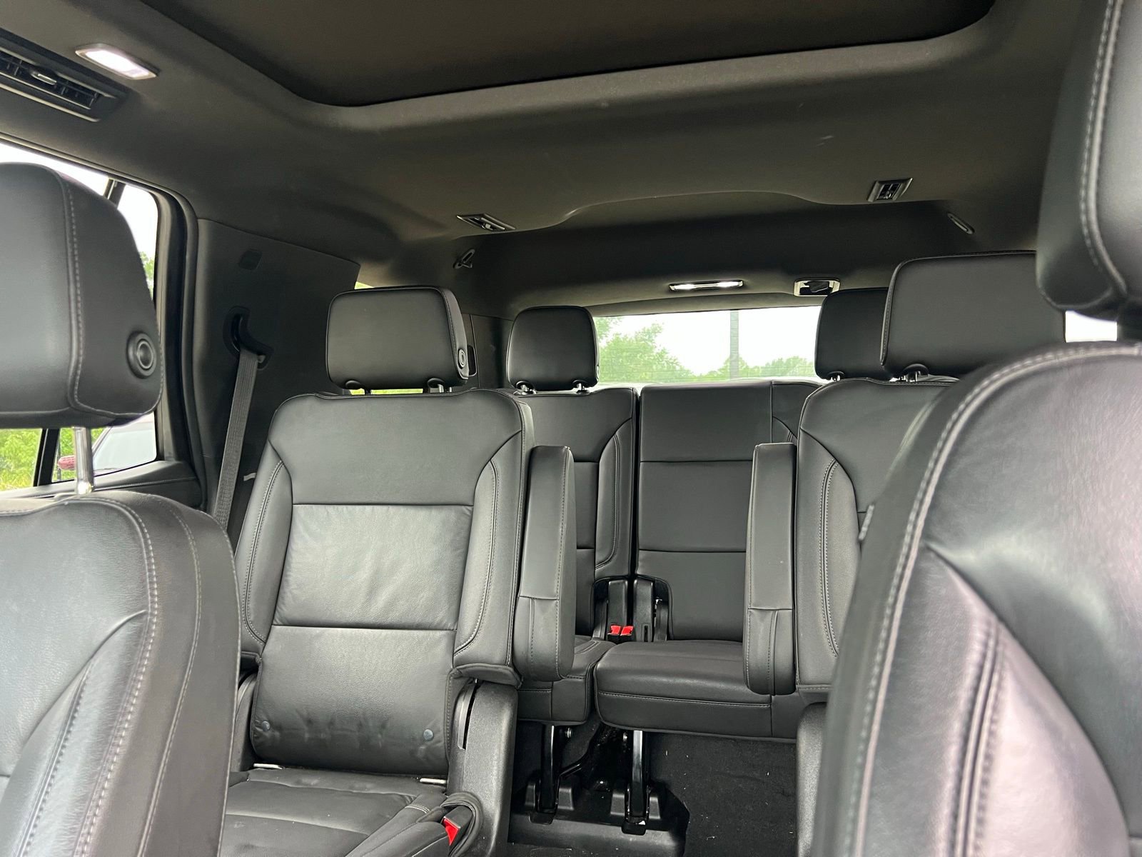 Used 2021 Chevrolet Tahoe LT w/ LT Signature Package RWD image 41