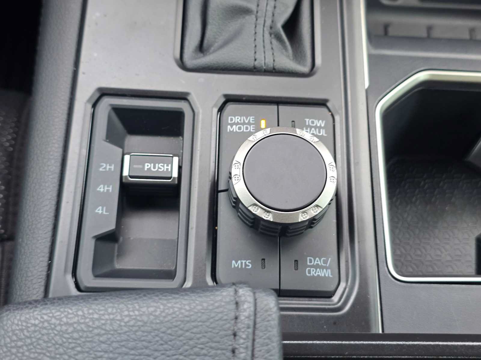 Certified 2025 Toyota Tundra Limited AWD/4WD image 29