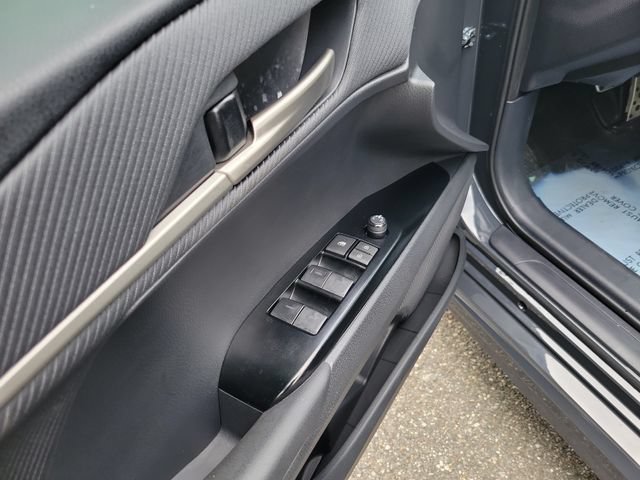 Used 2025 Toyota Camry SE FWD image 16