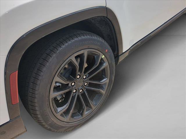 New 2026 Jeep Grand Wagoneer Summit image 10