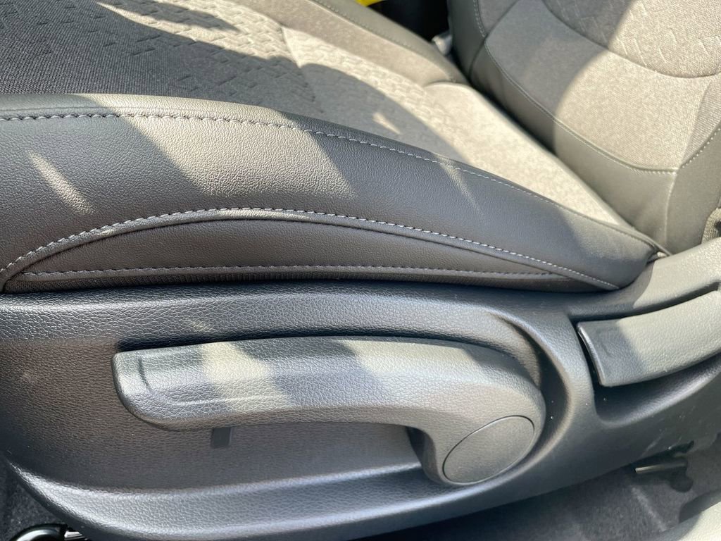 Used 2026 Kia Seltos S image 38