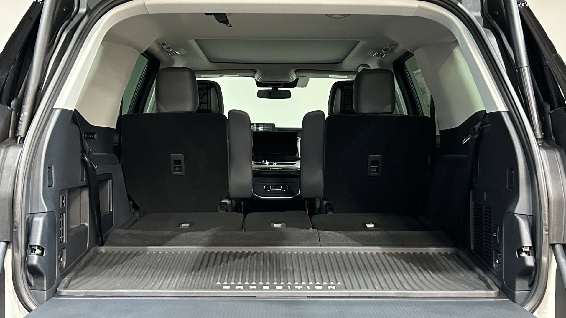 New 2027 Ford Expedition Active AWD/4WD image 44