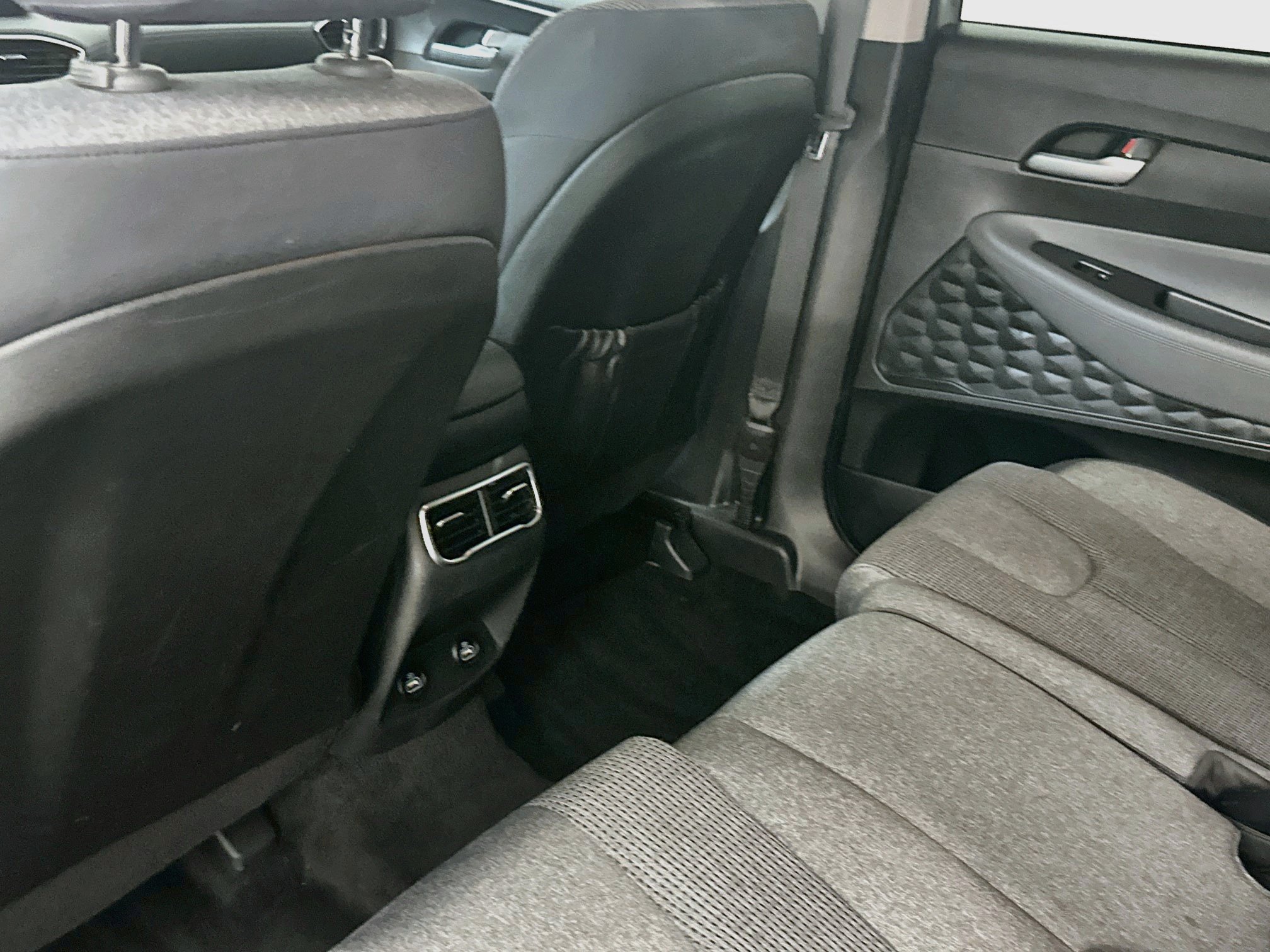 Used 2021 Hyundai Santa Fe SE AWD/4WD image 27