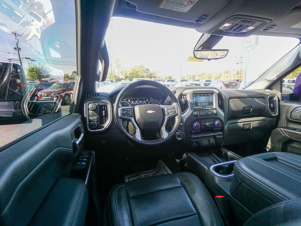 Used 2020 Chevrolet Silverado 2500 LTZ w/ LTZ Premium Package AWD/4WD image 16
