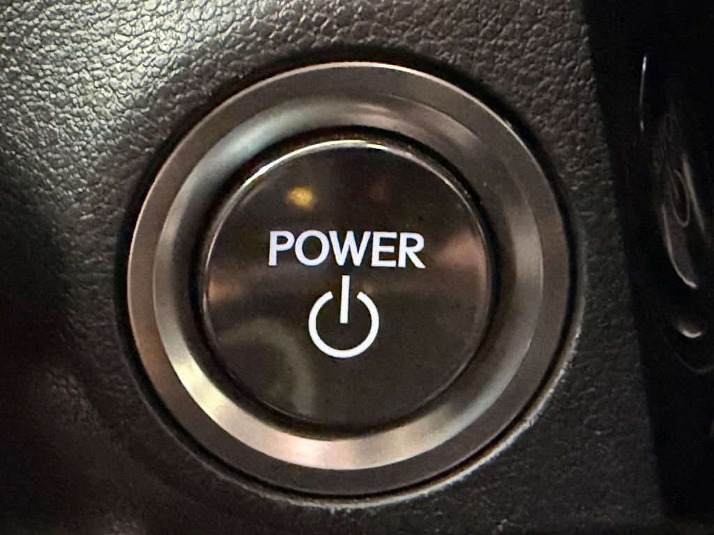 Used 2025 Lexus ES 300h w/ Luxury Package FWD image 33
