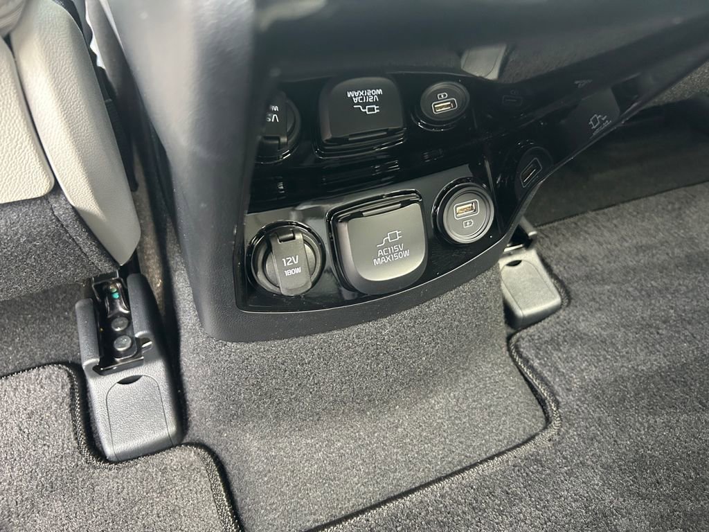Used 2023 Kia Sorento SX Prestige image 36