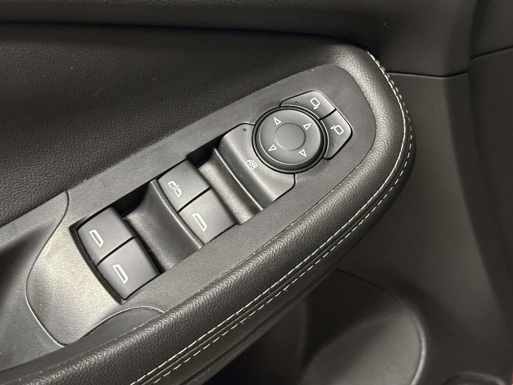 Used 2023 Buick Encore GX Select w/ Safety Package II AWD/4WD image 17