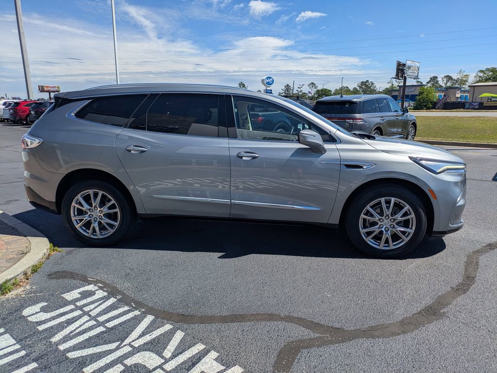 Used 2023 Buick Enclave Premium w/ Experience Buick Package image 4